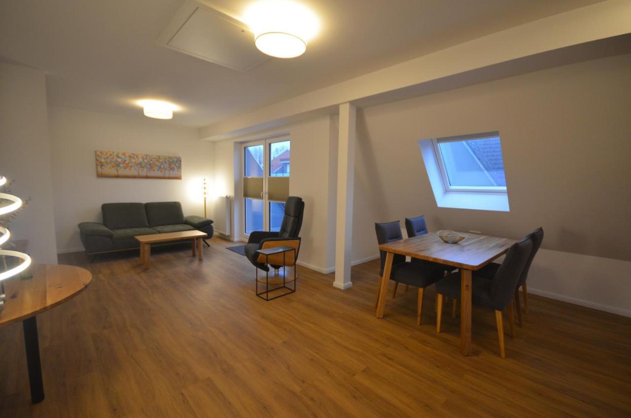 Alte Uhrmacherei - Wohnen Auf Zeit Appartement